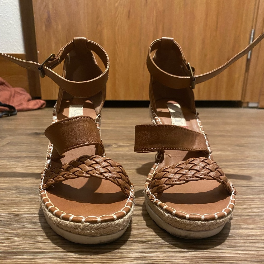 Size 8 Wedges